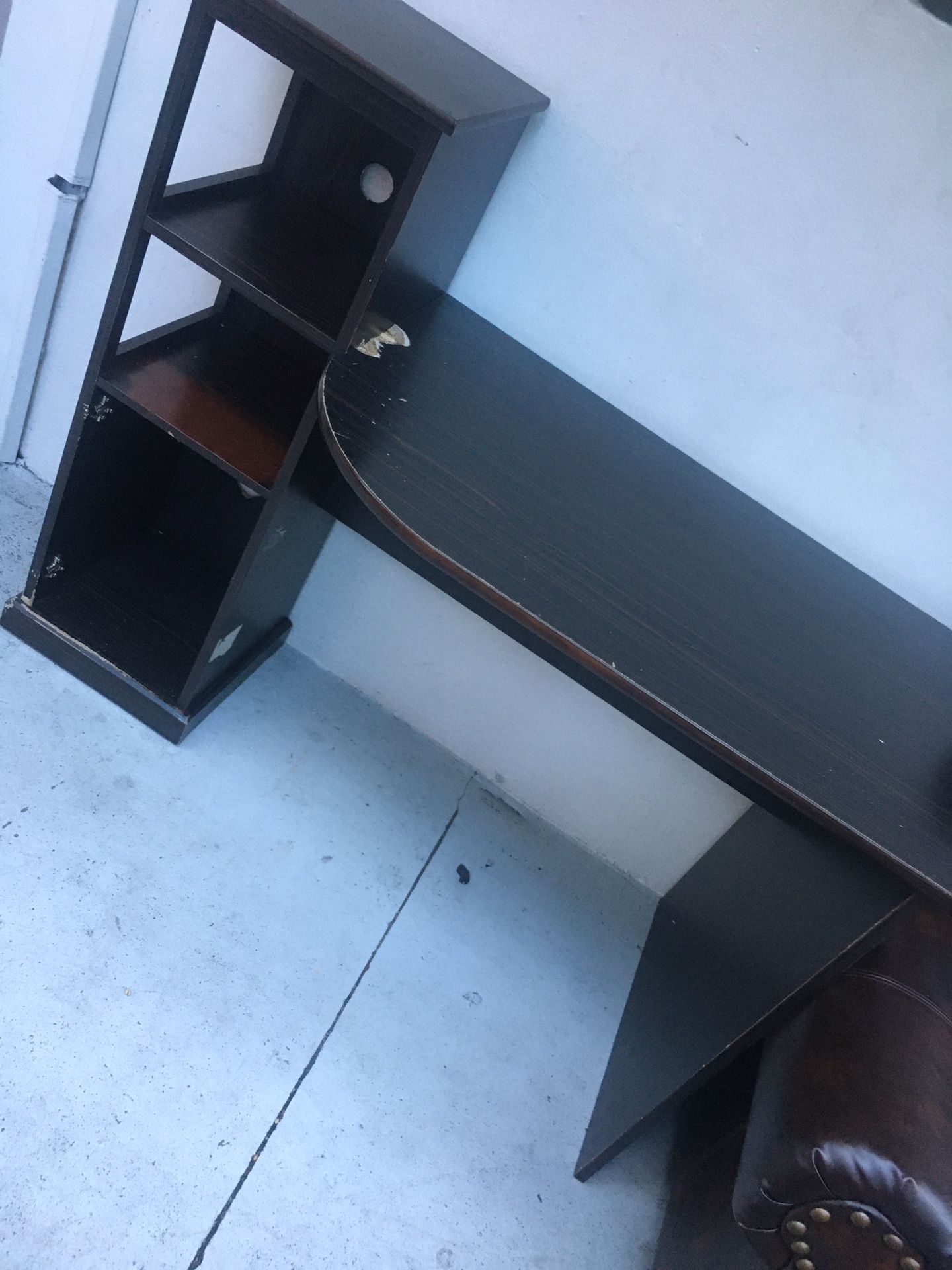 Free desk!!!