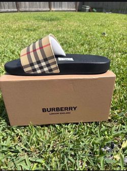 Burberry Slides (New)