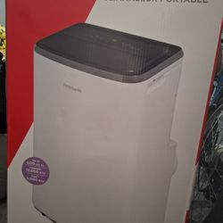 Portable air conditioner 