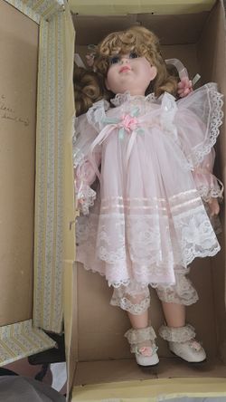 Porcelain Connoisseur Collection Doll