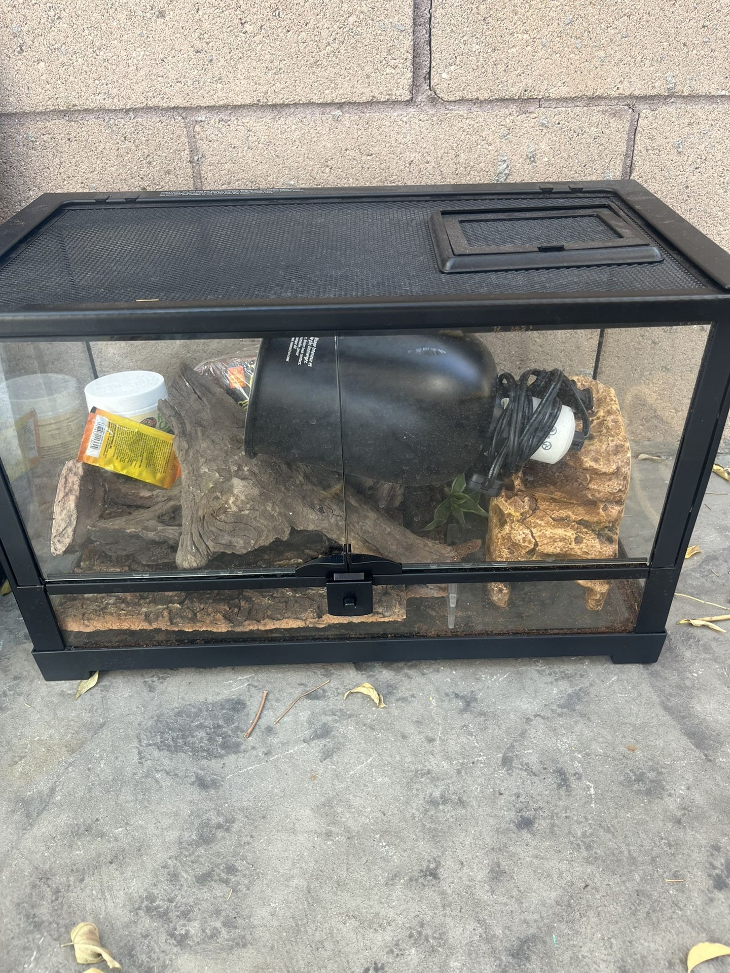 Reptile Enclosure + Extras
