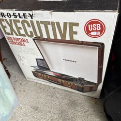 Crosby Executive Turntable New