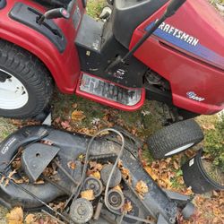 Gt5000 Mower  25 Hp Twin Runs.  48 Inch 4 Blade 