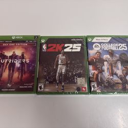 BRAND NEW XBOX SERIES X GAME BUNDLE W/2K & COLLEGE FOOTBALL