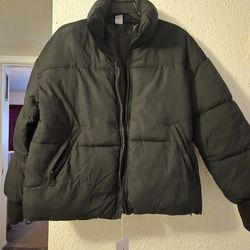 Flygo black puffer jacket Size M