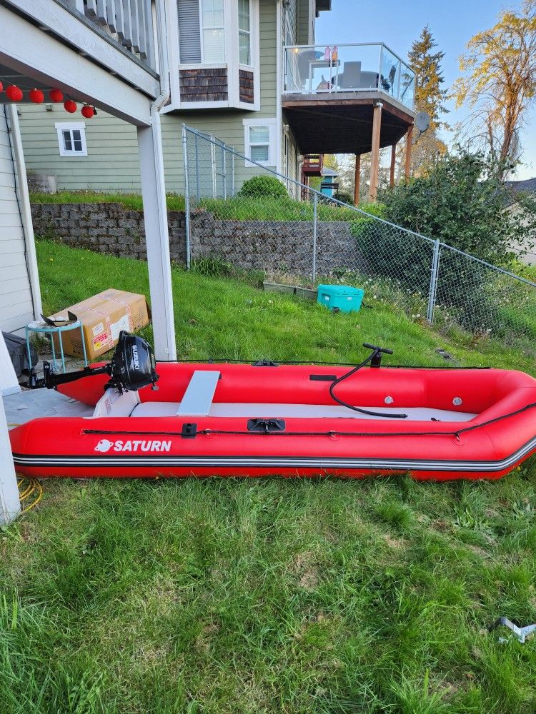 12' Saturn With 2.5 Suzuki Outboard 