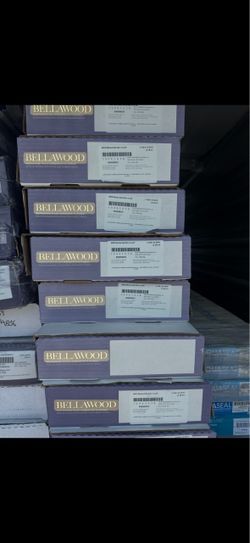 Bellawood Mocha Oak  Hardwood 728.5 SQ FT