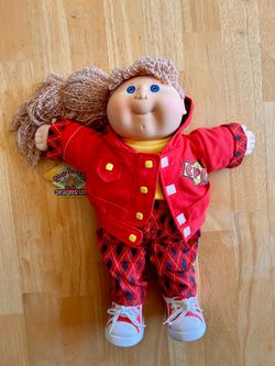 * Vintage 1989 CPK “Designer Line” Girl Doll Complete Red & Yellow Outfit w/ tag