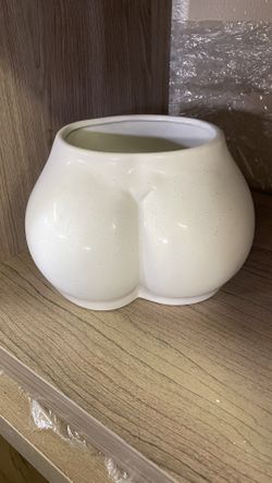 A Bum Vase