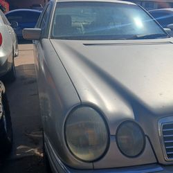 1998 Mercedes-Benz E-Class