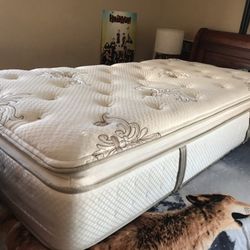 Stearns and Foster twin mattress with box spring 