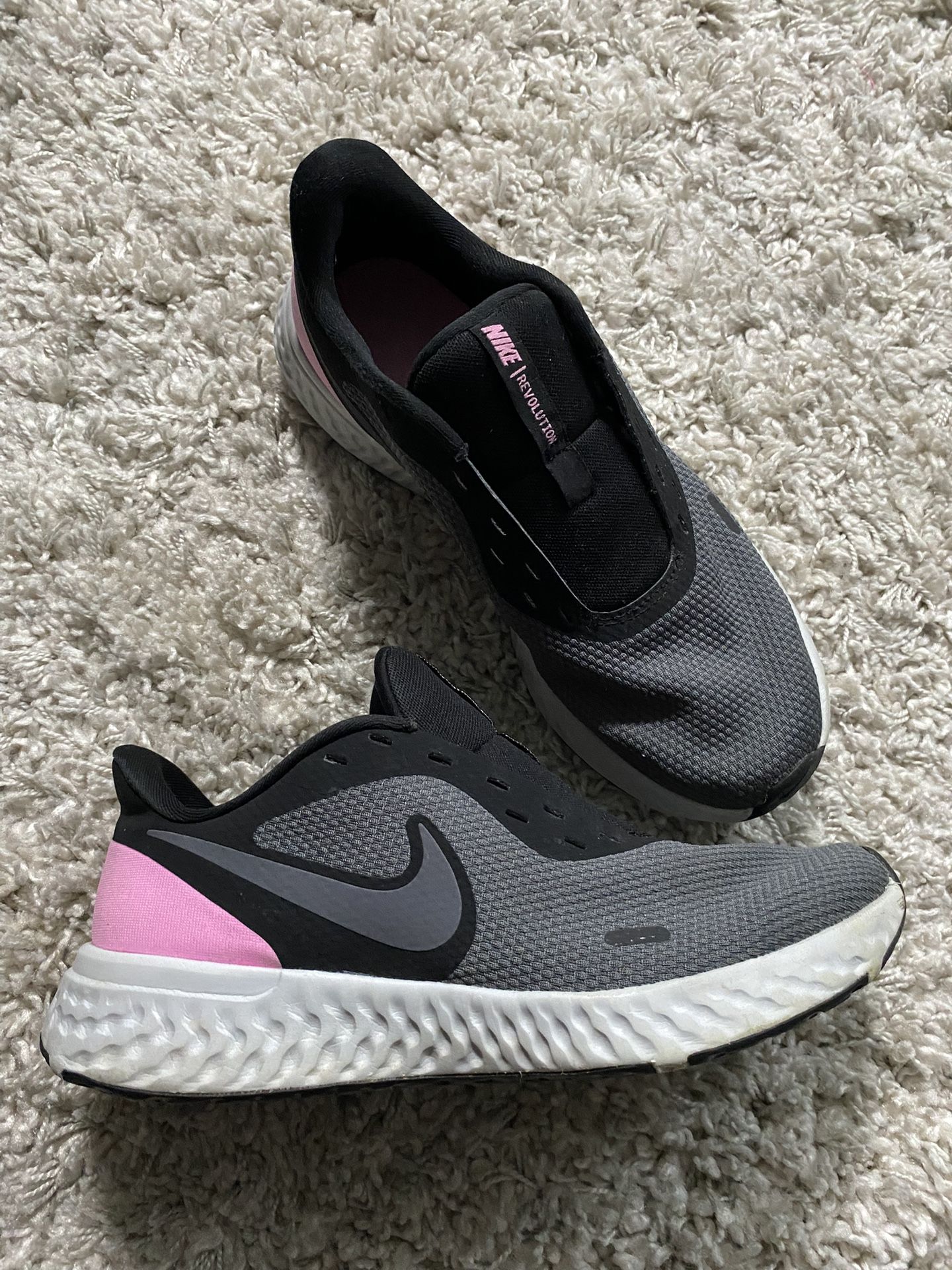 Nike Revolution Shoes (size 9.5)