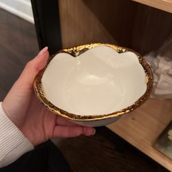 White With Gold Bowls Unused 