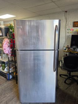 Frigidaire refrigerator 66x30x30