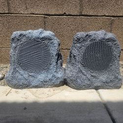 Outdoor Bluetooth Speakers 