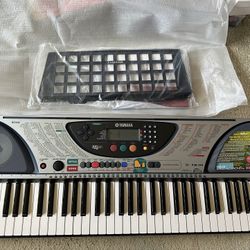 Yamaha Electric Keyboard  Like new condition