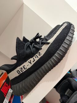 Adidas Yeezy Boost 350 V2 Oreo
