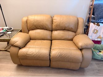 Reclining Leather Love Seat and Arm Chair Couches