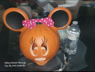 NEW! $5 Each Halloween Minnie Or Mickey Mouse Pumpkin Lantern. Pick up in Garland 75042 by appointmentà