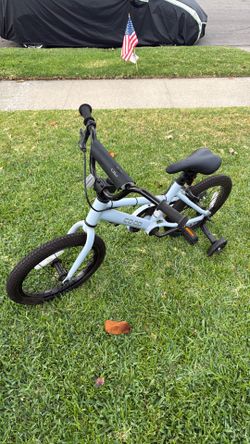 Co-Op Cycles 16-inch Kid’s bike