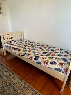 Toddler bed
