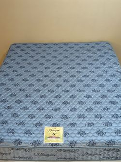 Qu,een Simmons Beautyrest Classic Innerspri,ng Matt,ress (Extra Firm - 10"). Free same-day delivery.