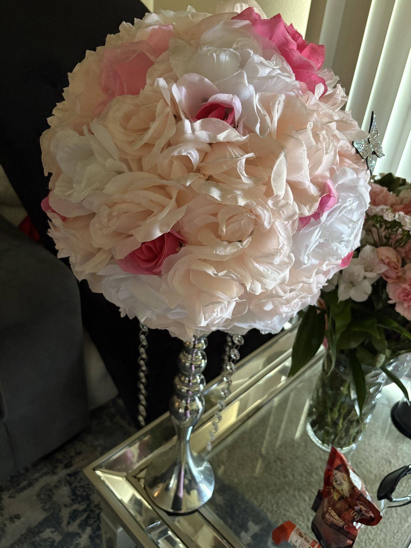 Single Flower Ball