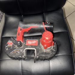 Milwaukee SMALL Bandsaw 