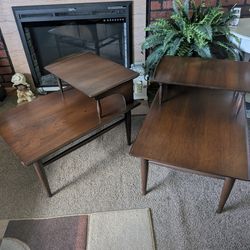 Mid Century Step End Table Bassett Artisan C 1950/60's