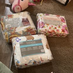 3- 4pc Queen De Sheets