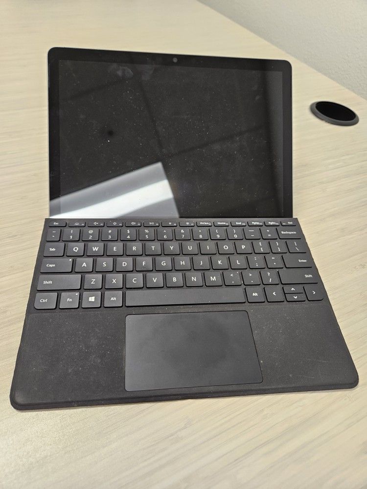 Microsoft Surface Go 2 with Type Cover And Pen