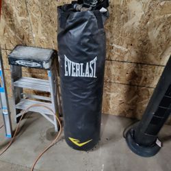 BOXING BAG.40 INCH