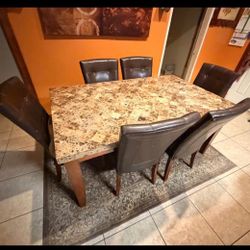 Dining Table And Chairs/comedor 