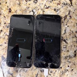 2 iPhone 6’s