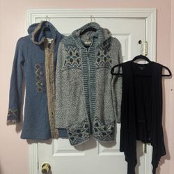 Size Small Or Medium Cardigan Sweater Vest Women’s Tops Clothing Clothes