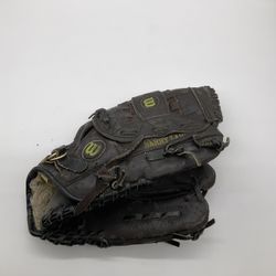 YOUTH 11” BARRY LARKIN GLOVE BY WILSON A2241 AS7