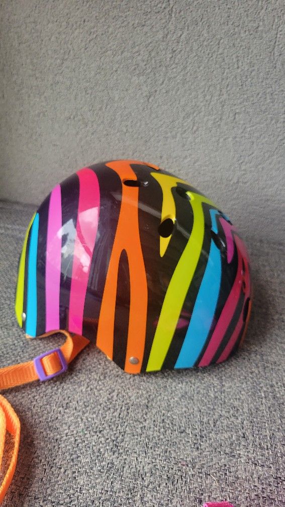 Kids Helmet + Protective Knee And Albow