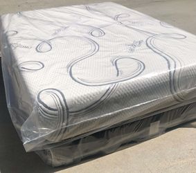 CAL KING OR KING MEMORY FOAM MATTRESS SET WHIT BOX SPRING BRAND NEW ✅️