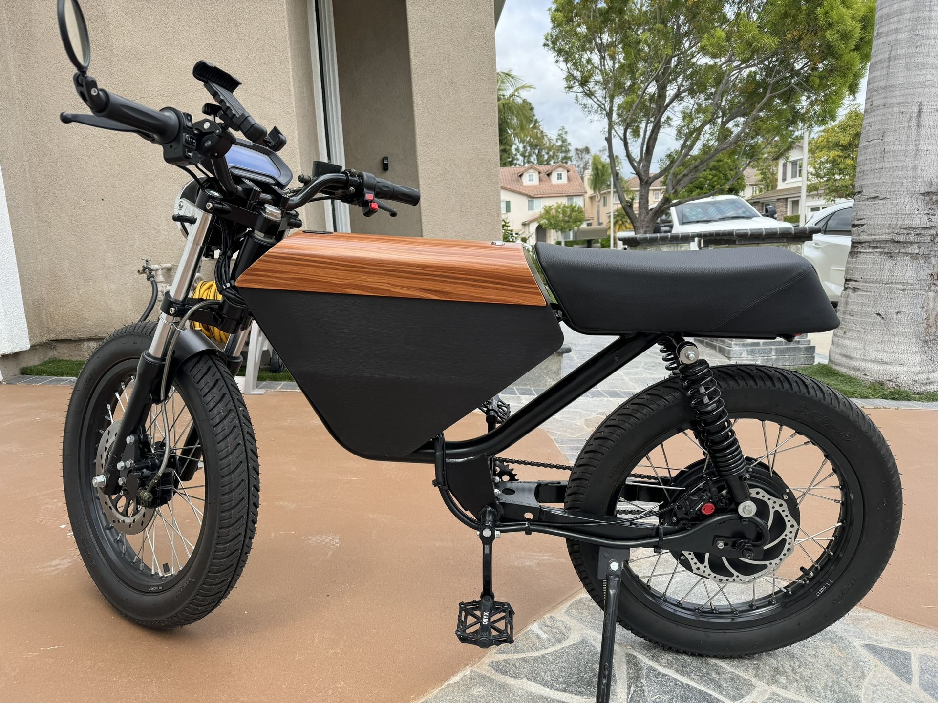 ONYX Motorbikes RCR brand new
