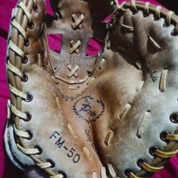 The Pro Vintage Glove FM 50 Baseball Glove 