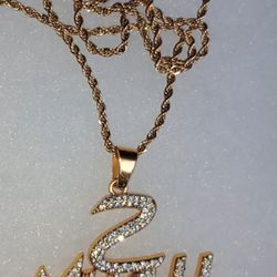 2 Much Money Iceout Chain