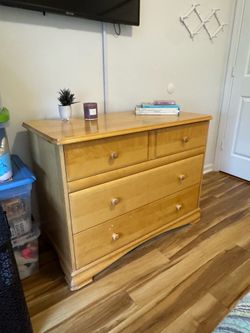 Wood dresser