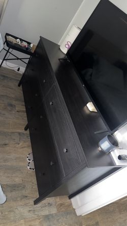 Dresser, bookshelf, and 2 nightstands