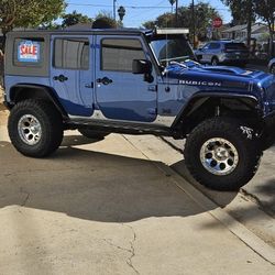 HEMI RUBICON!! 48,000 miles