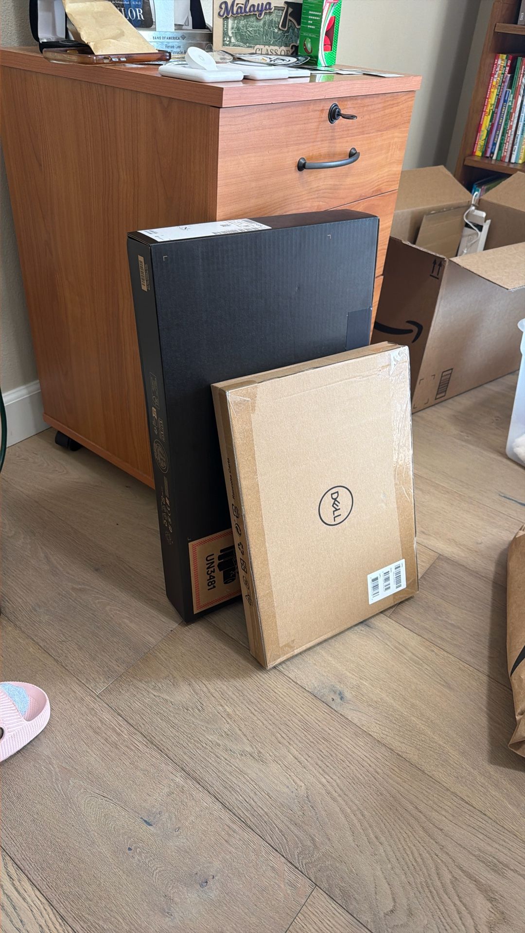 Brand New Dell Pro 16 PC16250 16″ Laptop — Sealed + Sleeve Included — Mint Condition