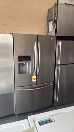 Nice like new Frigidaire stailenss steel refrigerator