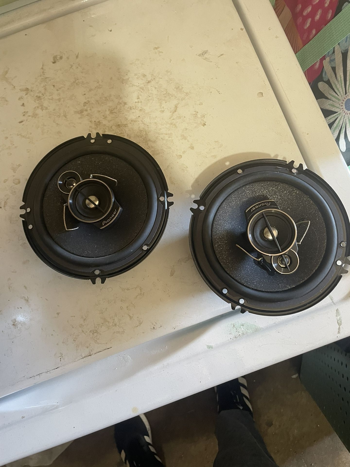 Pioneer Speakers 