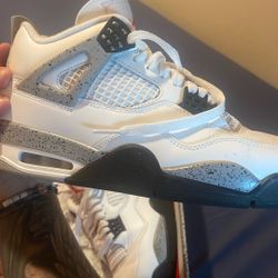 Jordan’s 4 Cement 10.5 Men