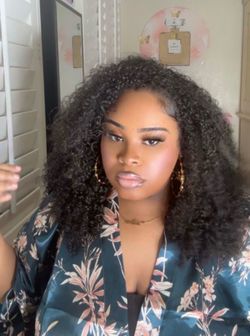Kinky curly half wig
