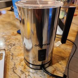 Gourmia  Milk Frother & Heater